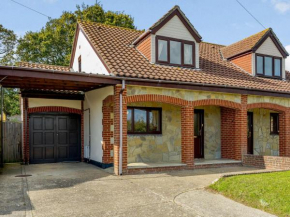 2 bed in Totland Bay IC003
